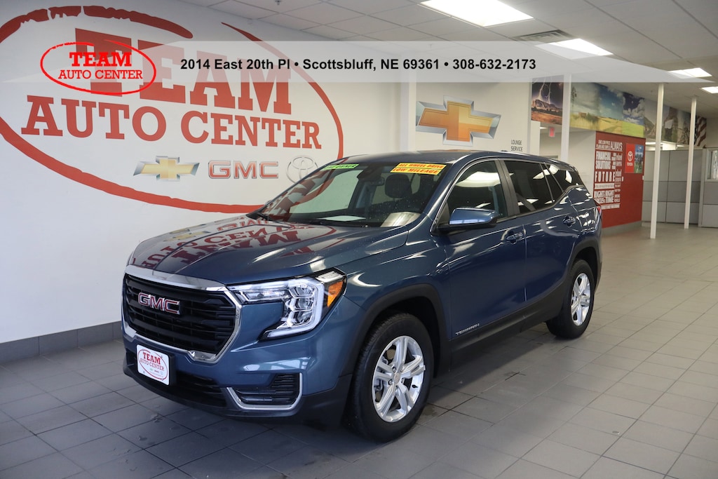 Used 2024 GMC Terrain SLE Sport Utility