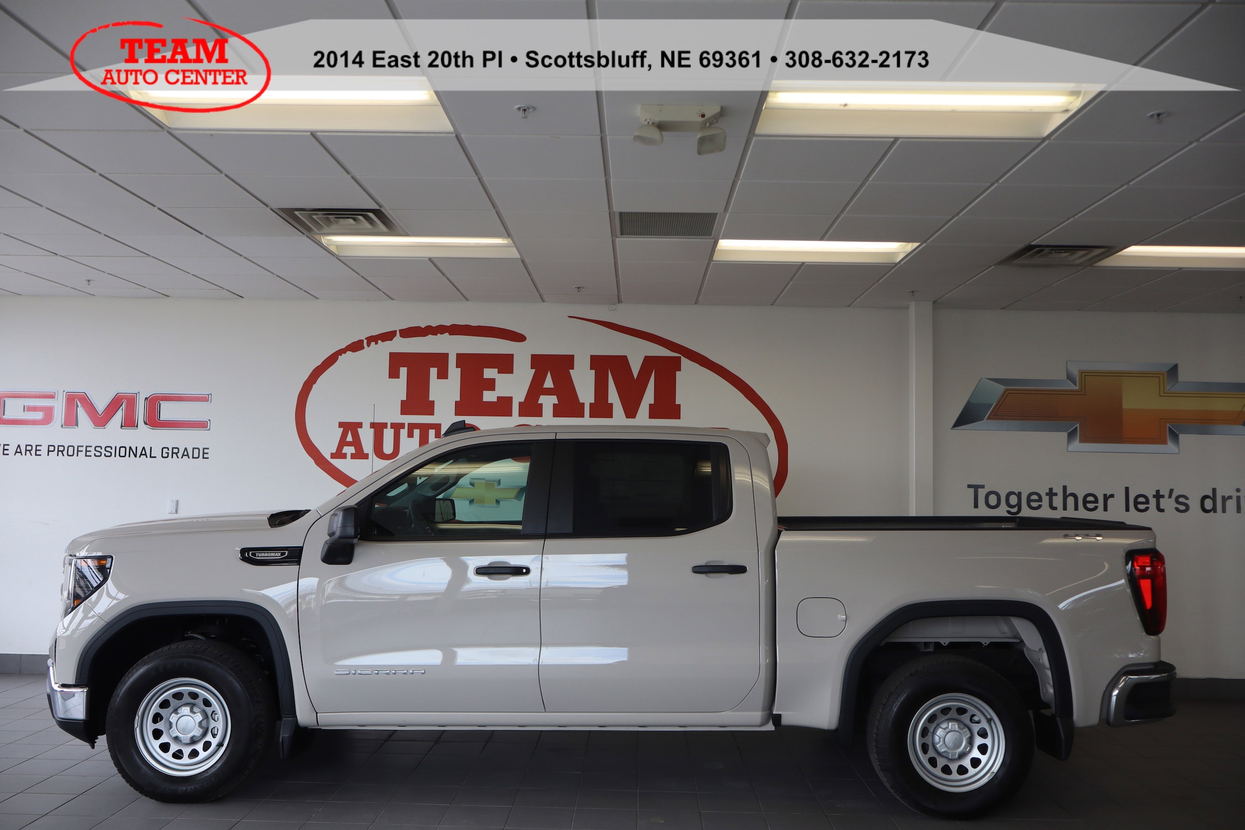 2026 GMC Sierra 4WD Crew Cab Short Box Pro's photo