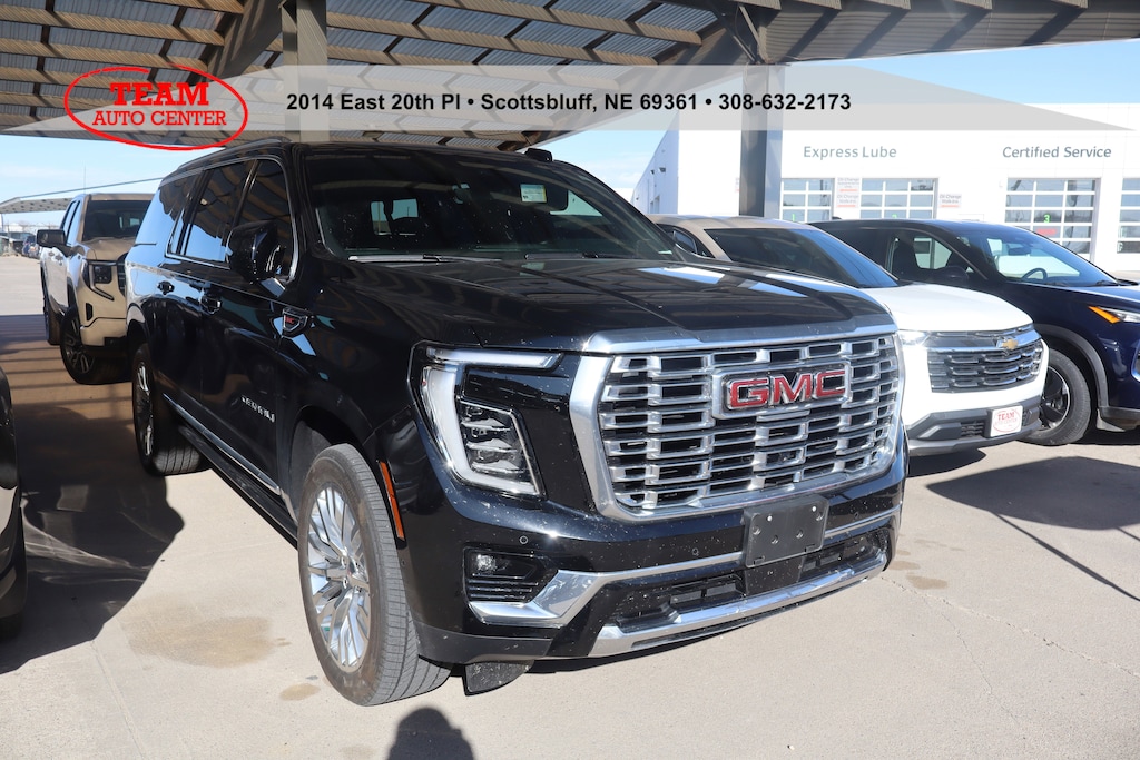 Used 2025 GMC Yukon XL Denali Sport Utility