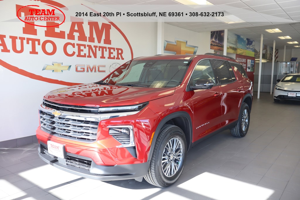 New 2026 Chevrolet Traverse FWD LT SUV