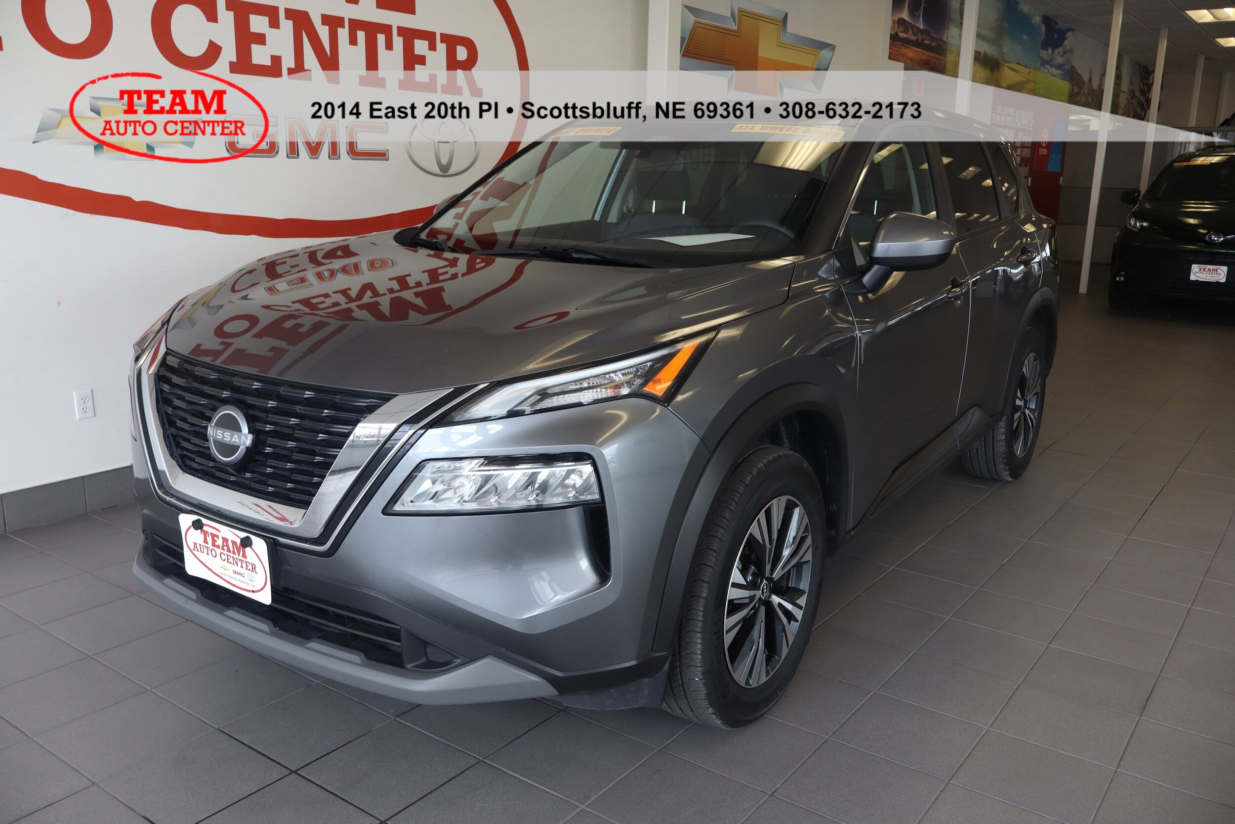 2023 Nissan Rogue SV photo 2