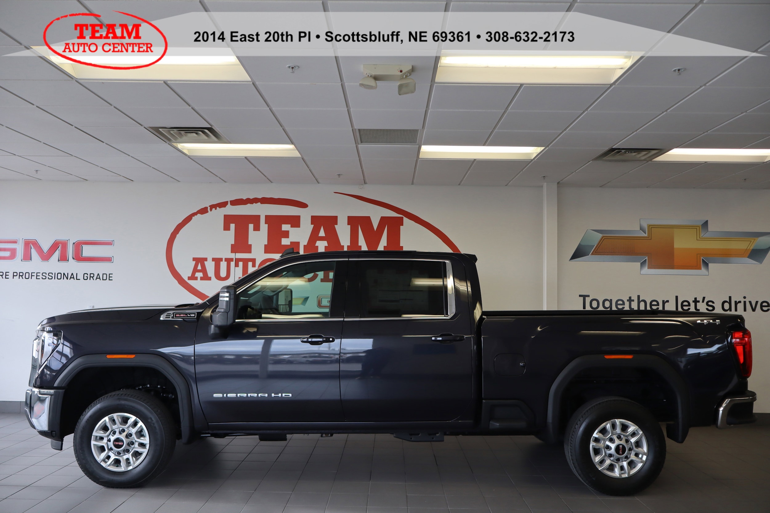 2026 GMC Sierra 4WD Crew Cab Standard Box SLE's photo
