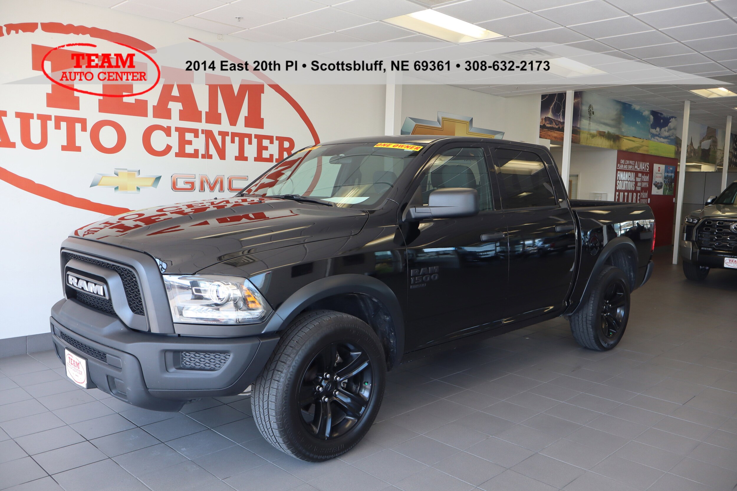 2024 Ram 1500 Classic Warlock photo 2