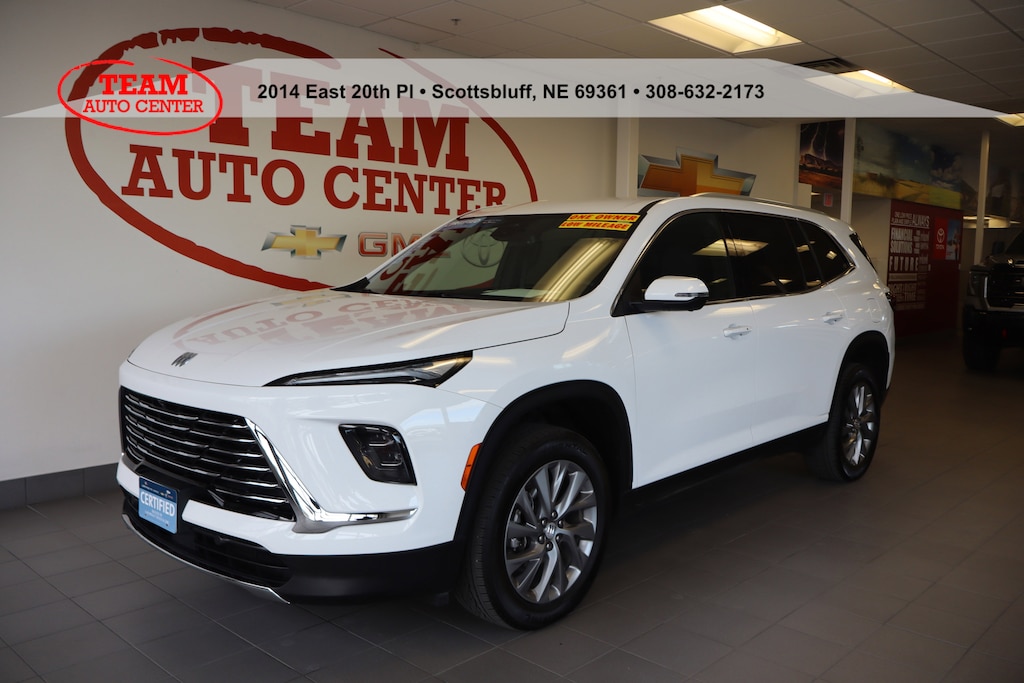 Used 2025 Buick Enclave Preferred Sport Utility