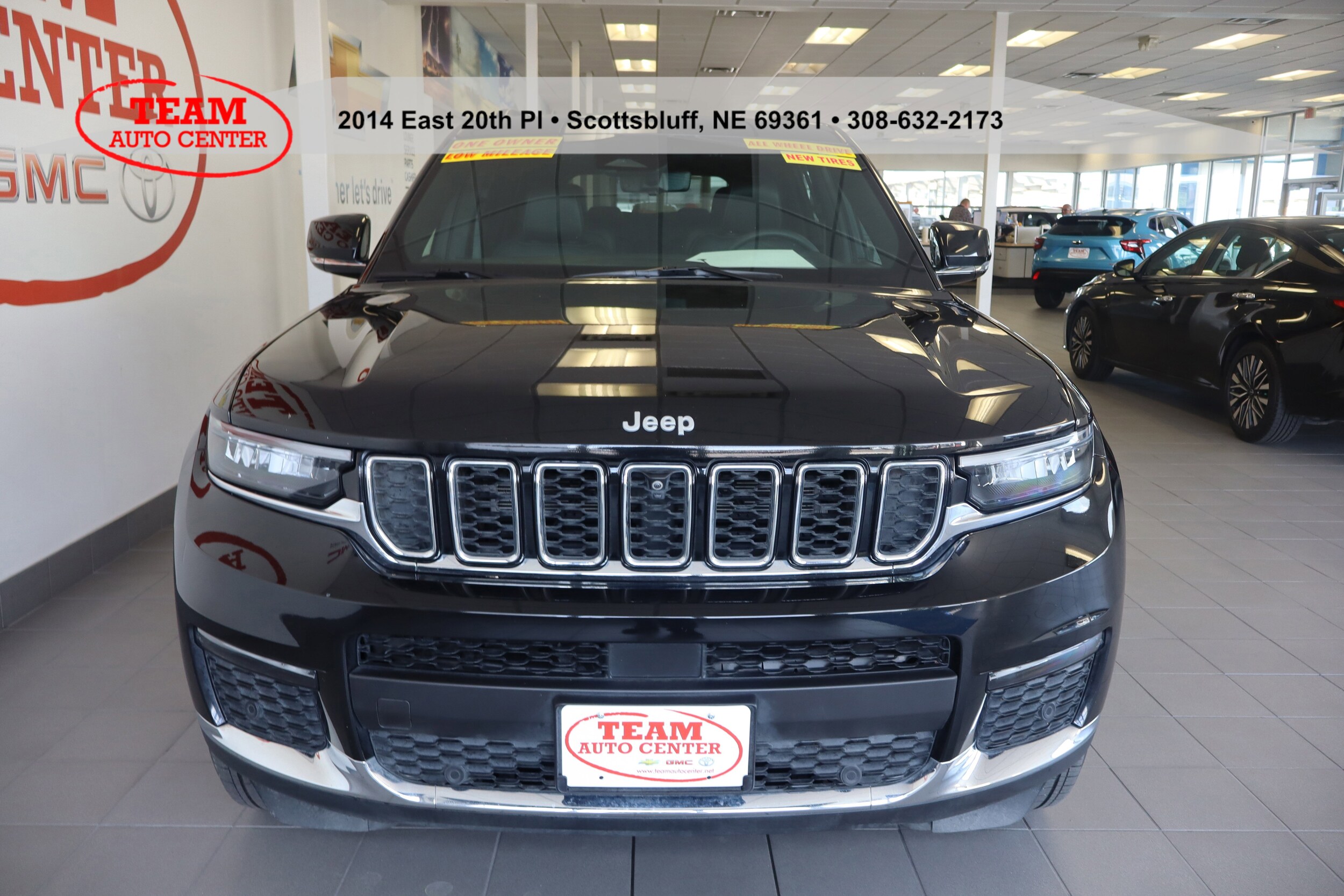 2024 Jeep Grand Cherokee Limited photo 2