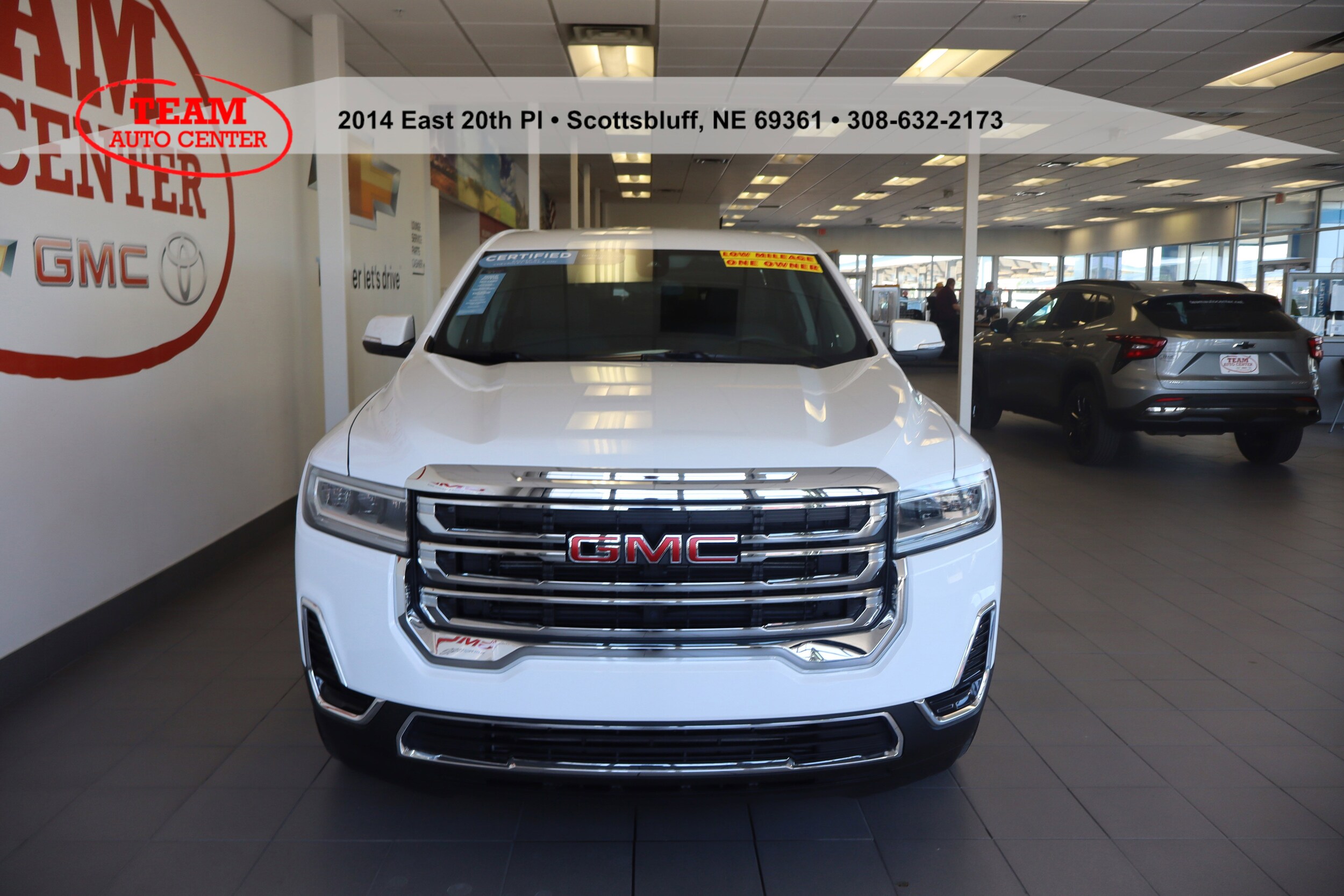 2023 Gmc Acadia SLE photo 3