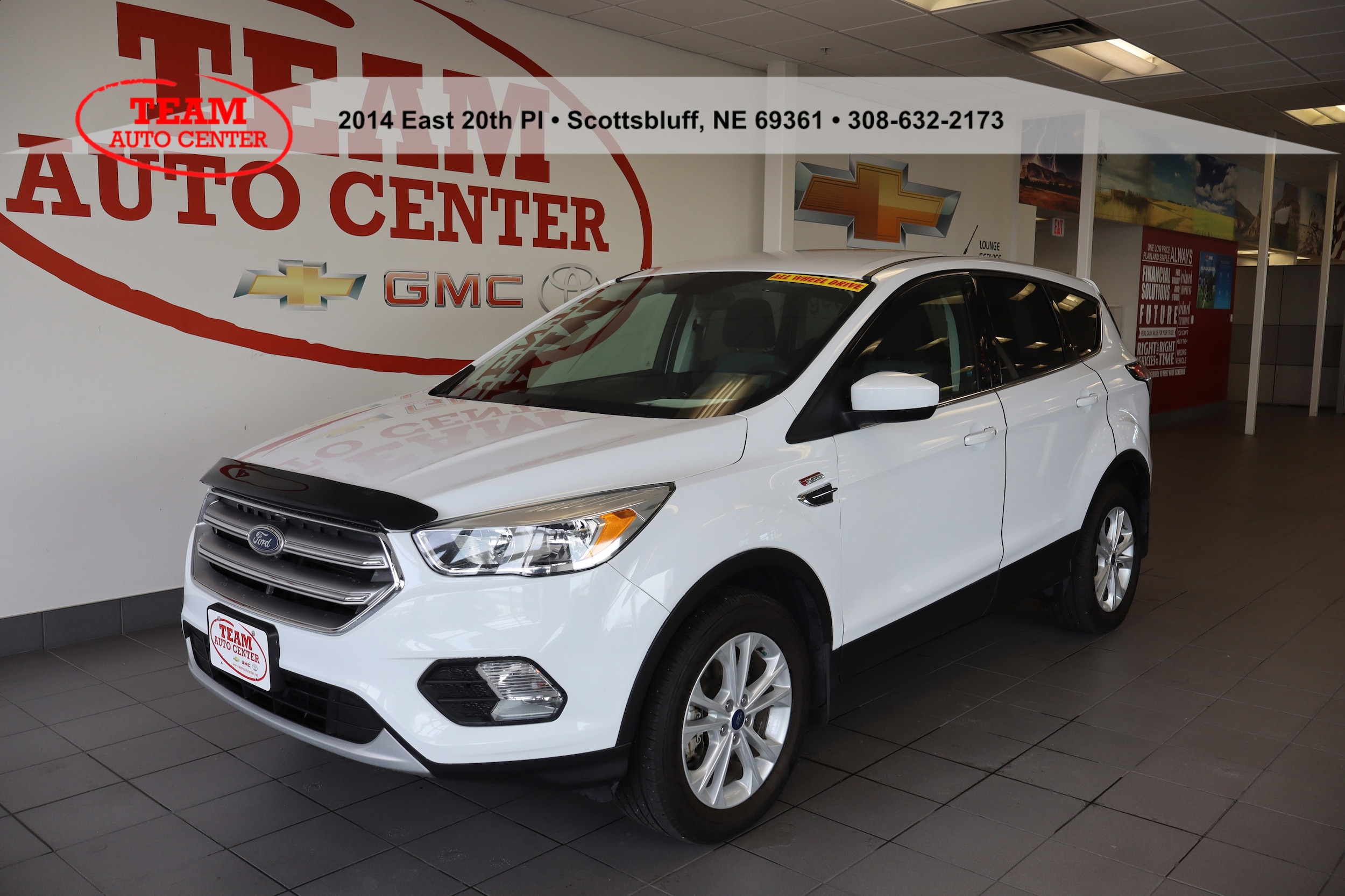 Used 2017 Ford Escape SE with VIN 1FMCU9GD4HUE23954 for sale in Scottsbluff, NE