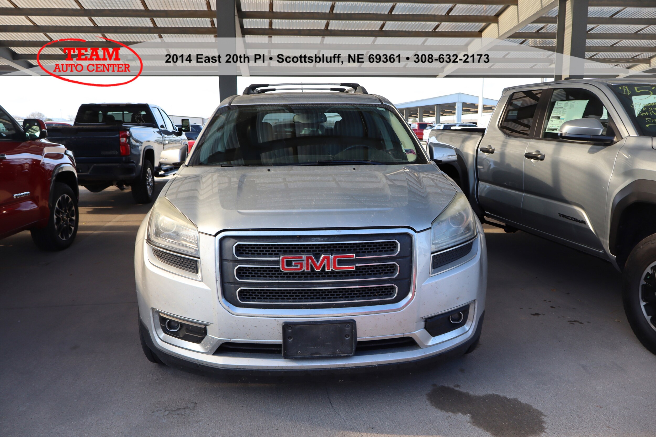 2014 Gmc Acadia SLT photo 2