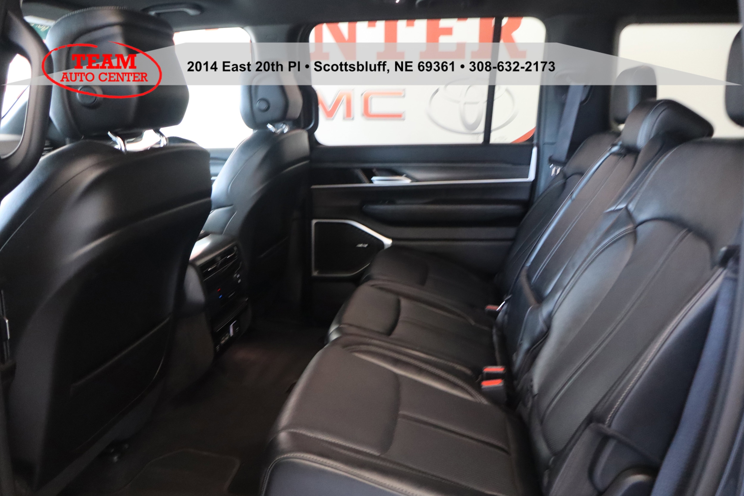 2024 Jeep Wagoneer Series II - Photo 8
