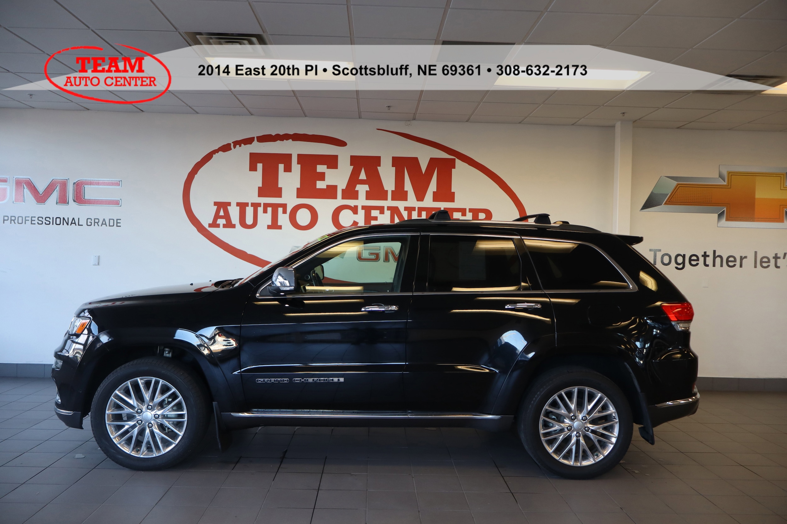 2018 Jeep Grand Cherokee Summit's photo