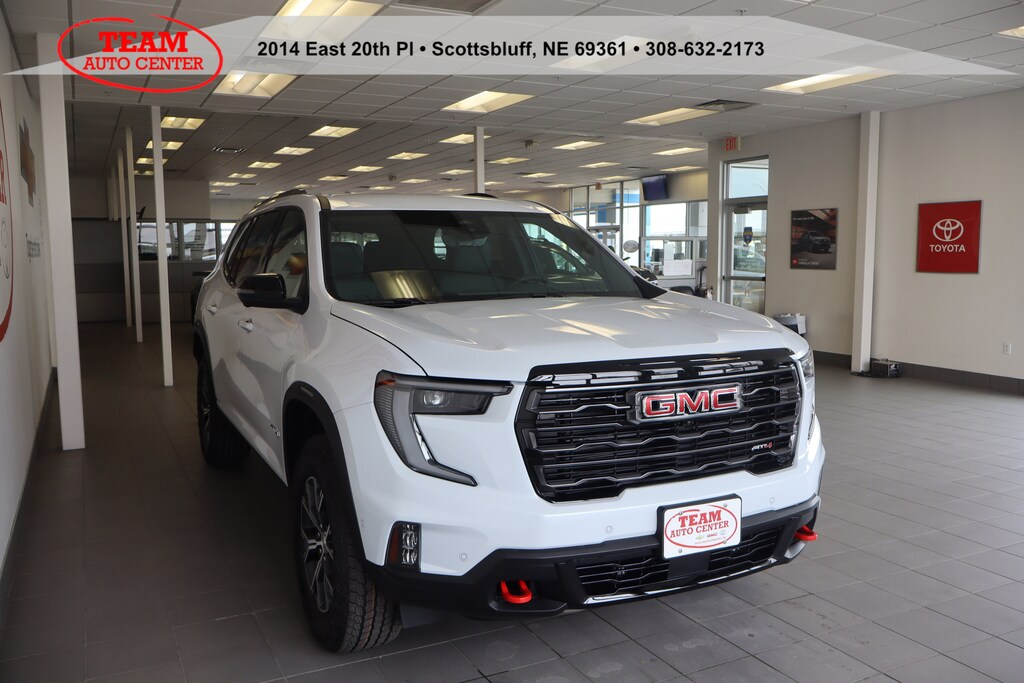 New 2026 GMC Acadia AWD AT4 SUV