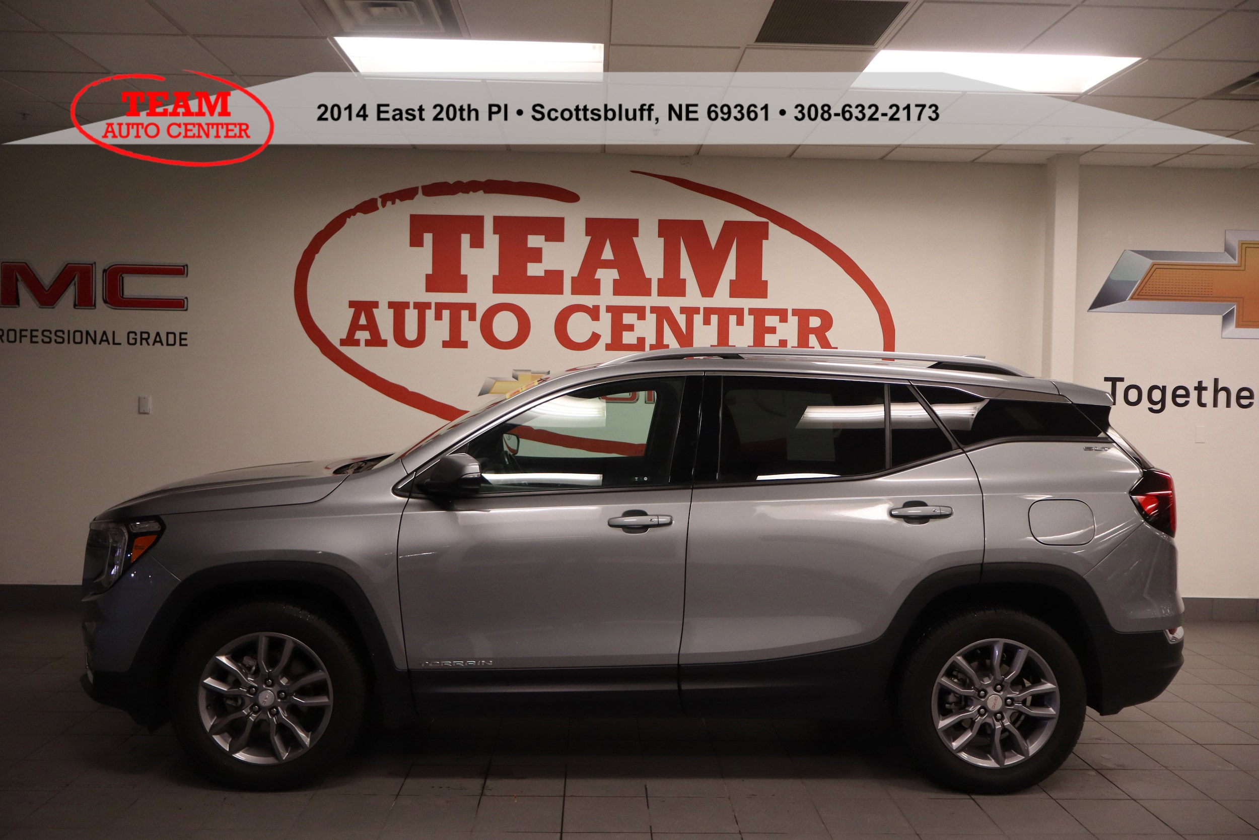 2024 GMC Terrain SLT's photo