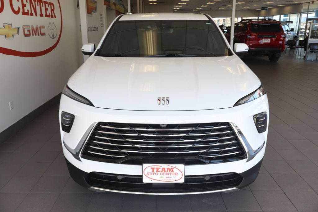 Used 2025 Buick Enclave Preferred SUV