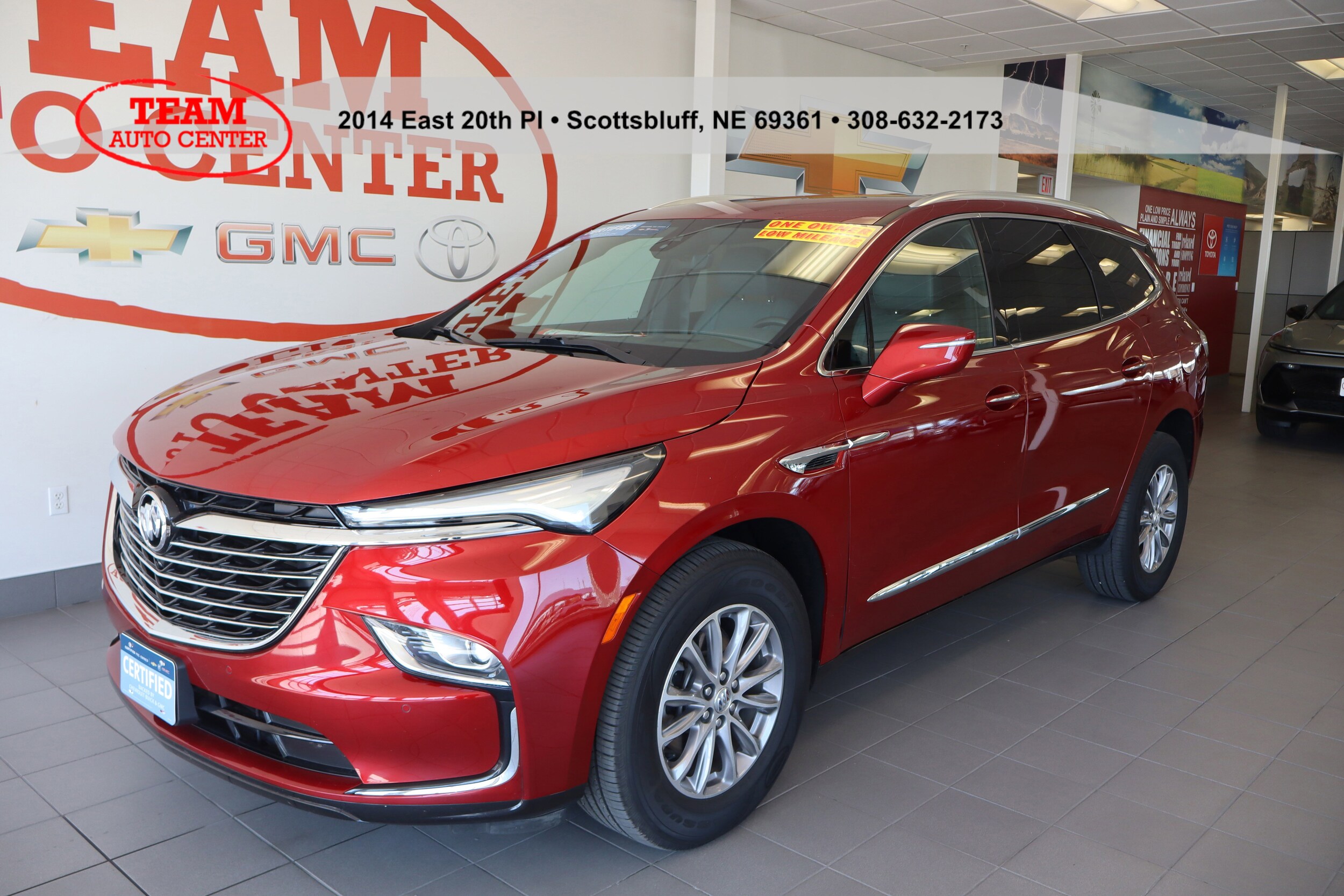 2024 Buick Enclave Premium photo 2