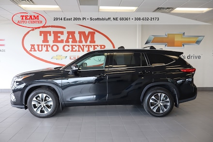 2022 Toyota Highlander XLE Sport Utility