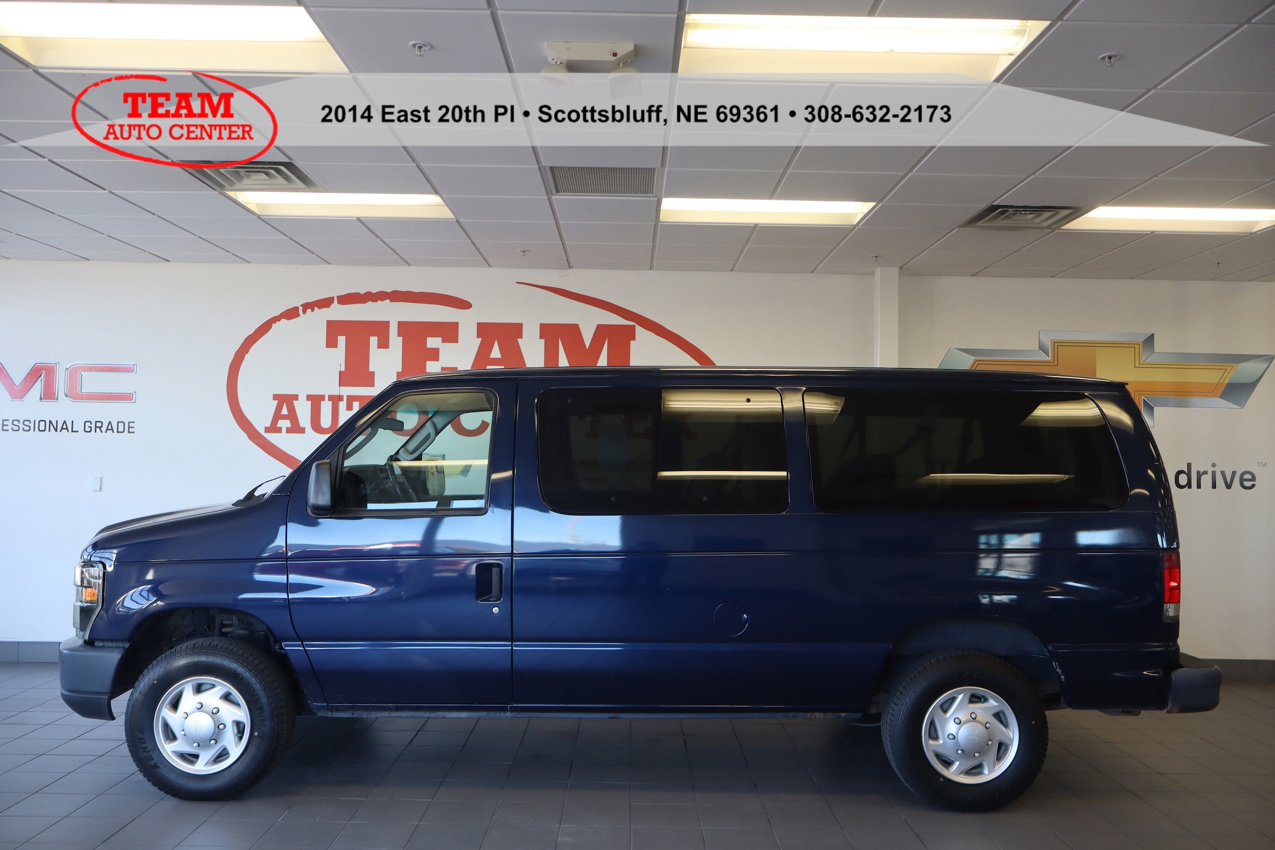 2012 Ford E-Series Econoline Wagon XL