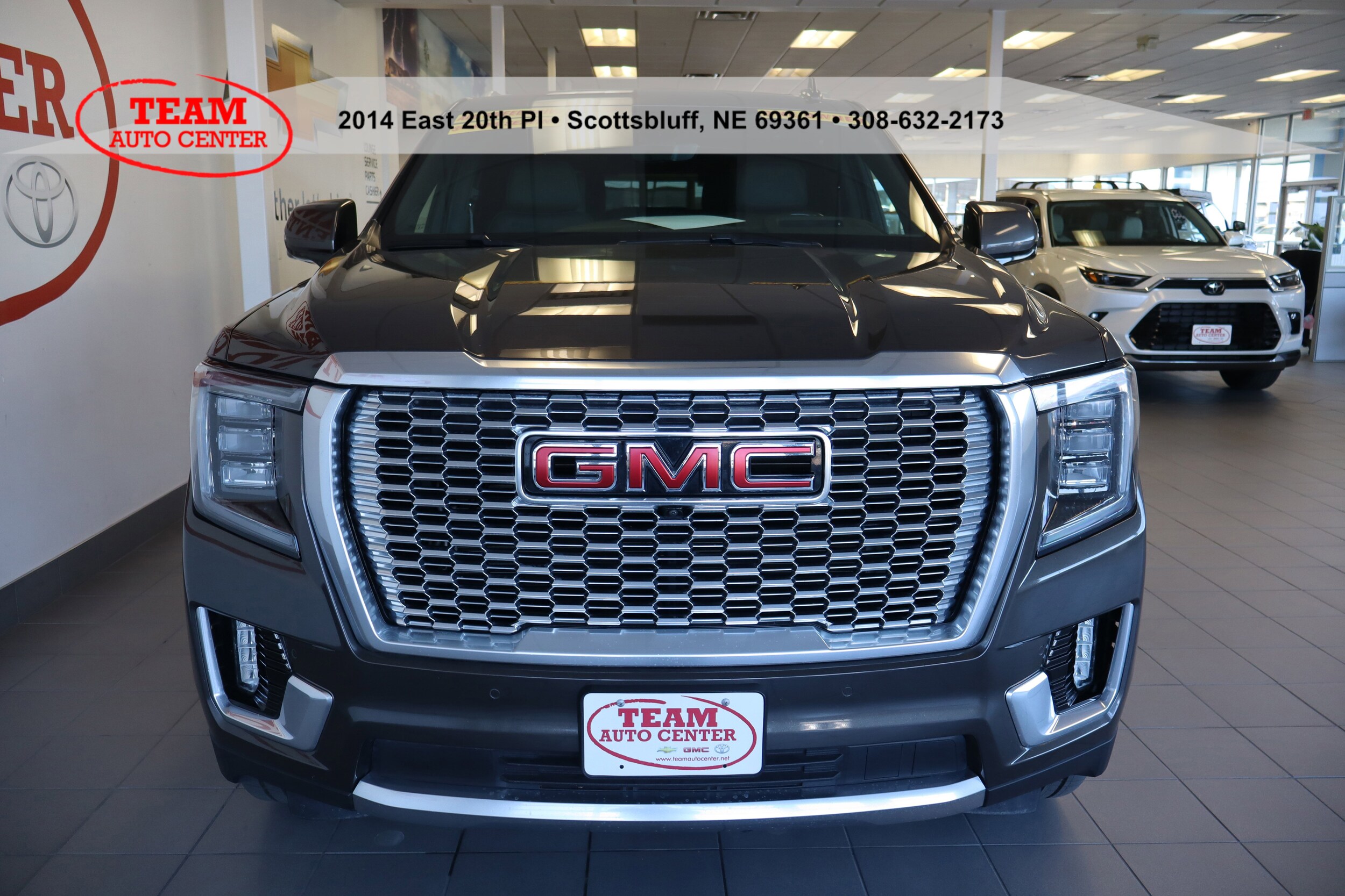 2021 Gmc Yukon Denali photo 3