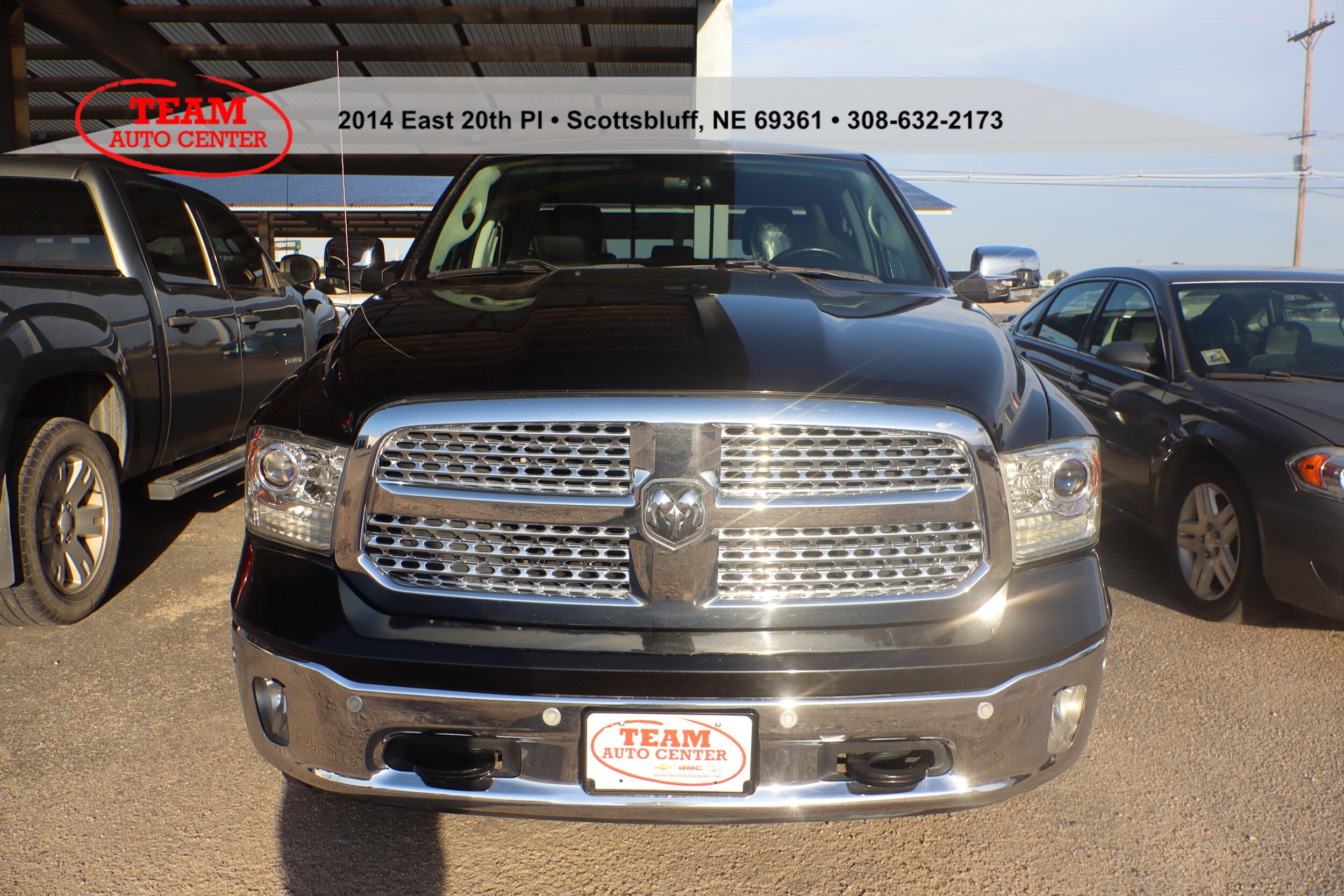 2018 Ram 1500 Laramie photo 2