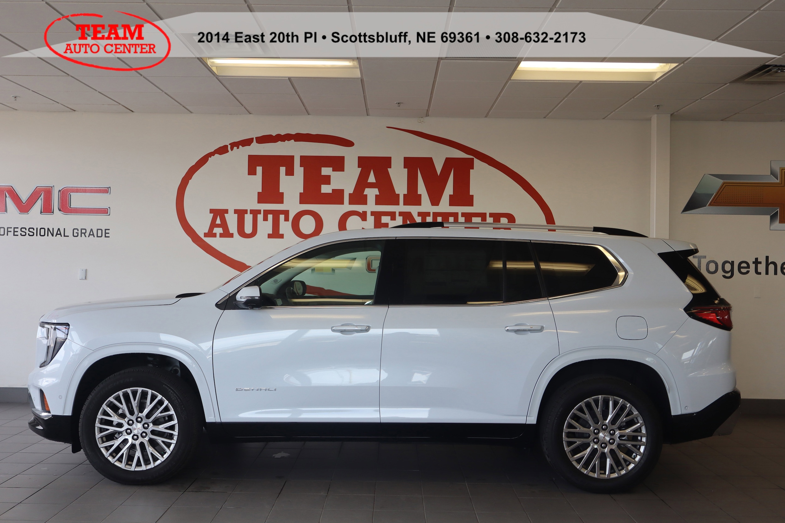 2026 GMC Acadia Denali AWD's photo