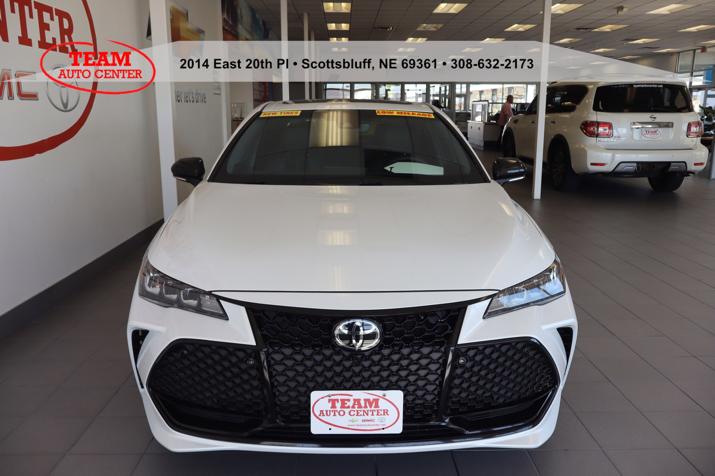 2021 Toyota Avalon XSE photo 3