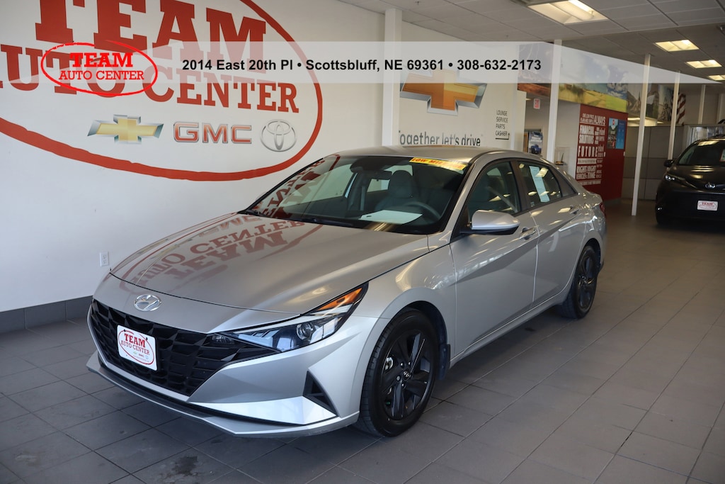 Used 2022 Hyundai Elantra SEL Car