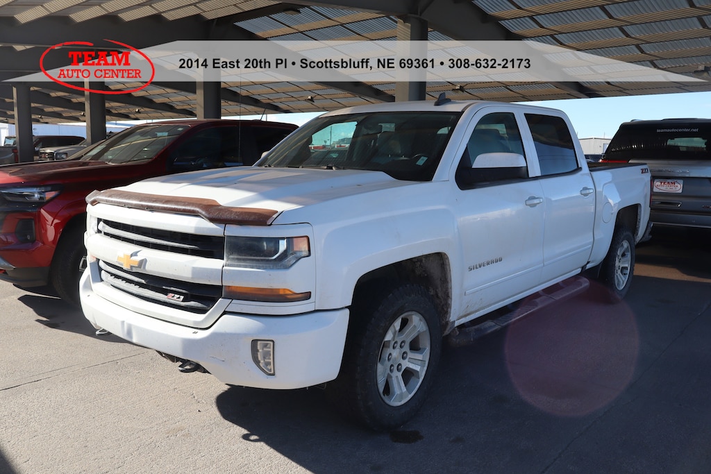 Used 2017 Chevrolet Silverado 1500 LT Crew Cab Pickup