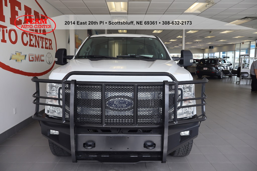 Used 2022 Ford Super Duty F-250 SRW XLT Crew Cab Pickup