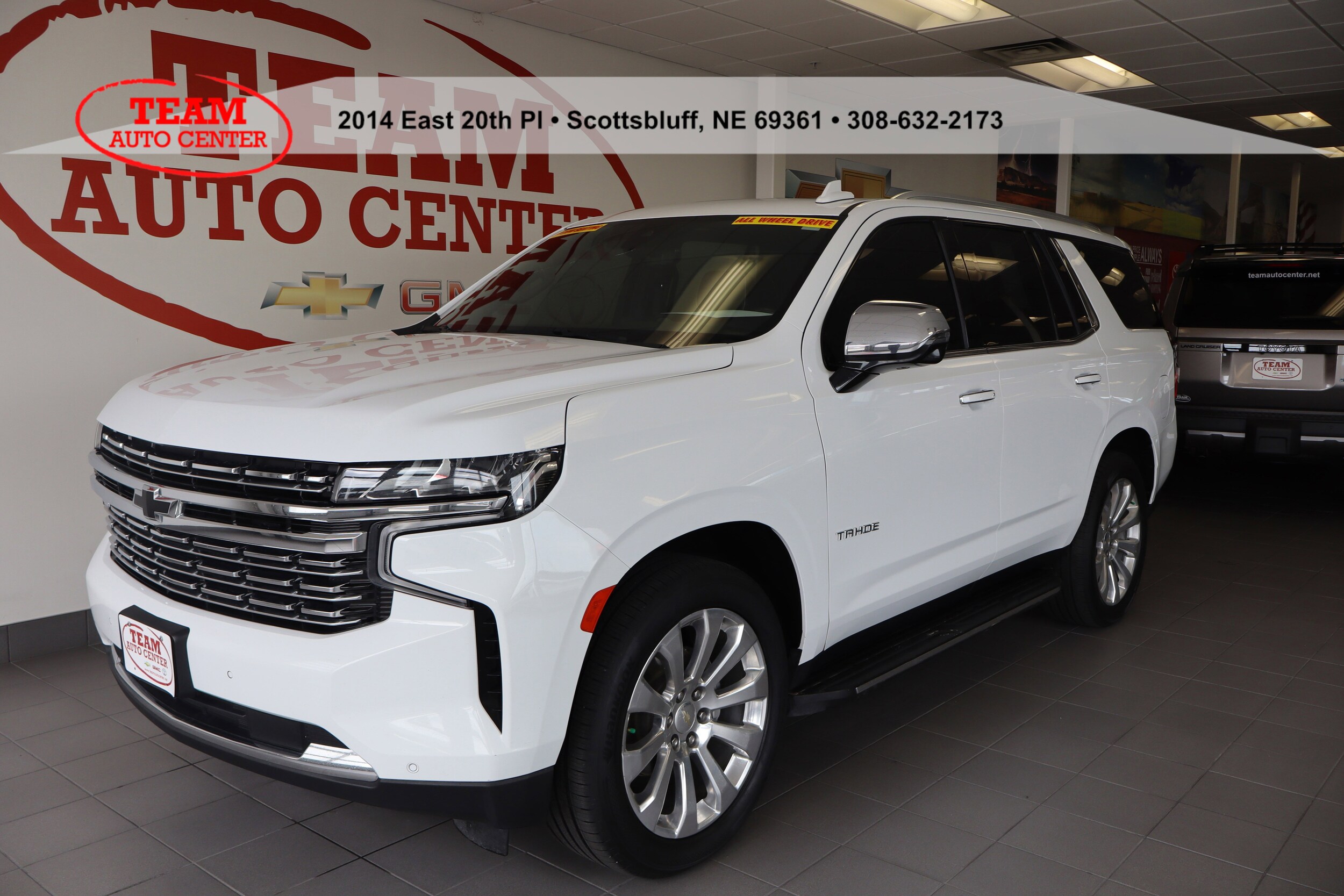 2021 Chevrolet Tahoe Premier photo 2