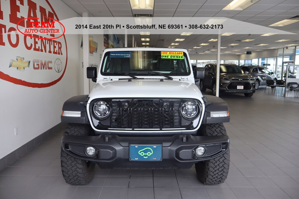 Used 2024 Jeep Wrangler Willys Convertible