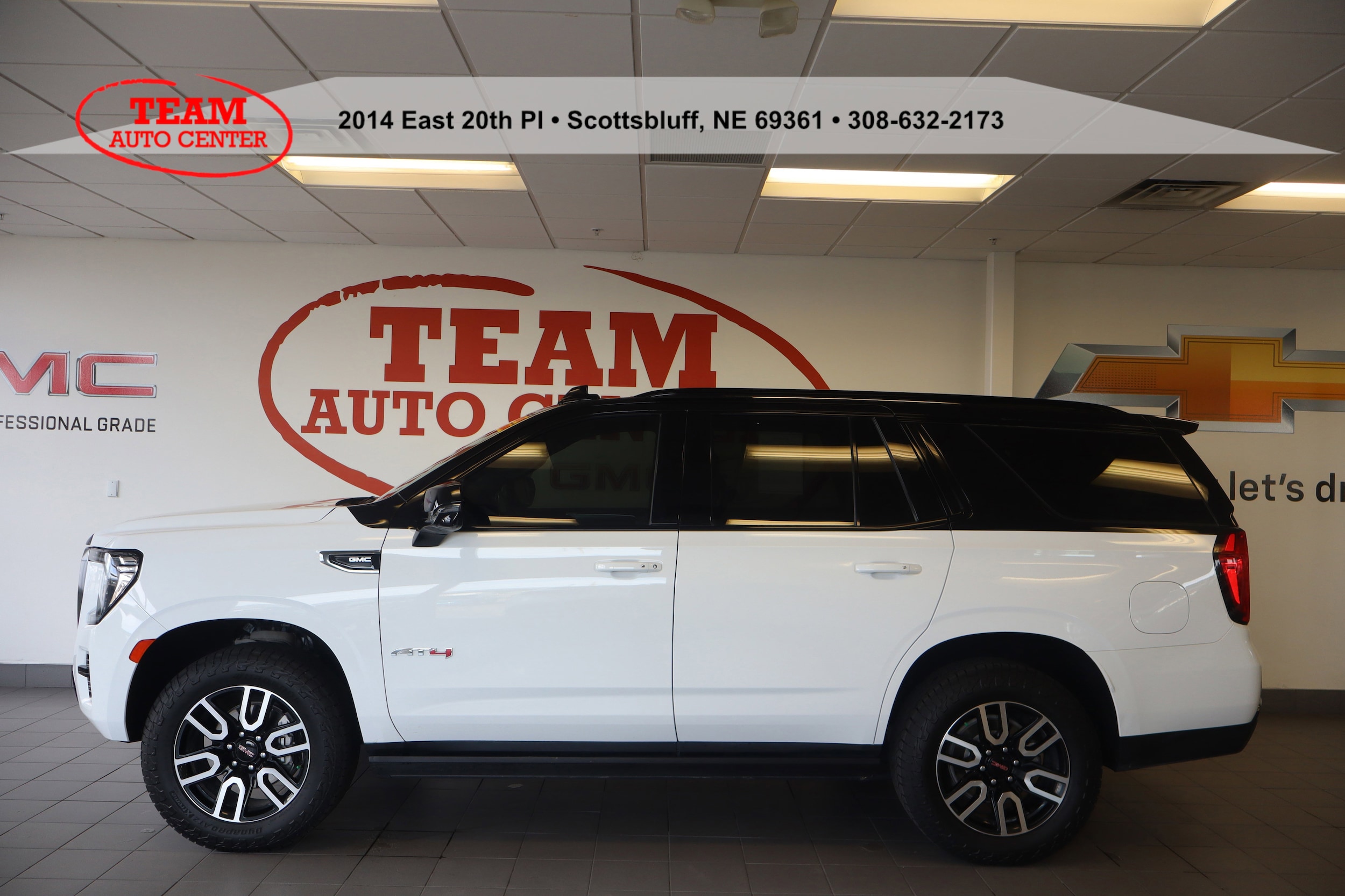 2023 GMC Yukon AT4's photo