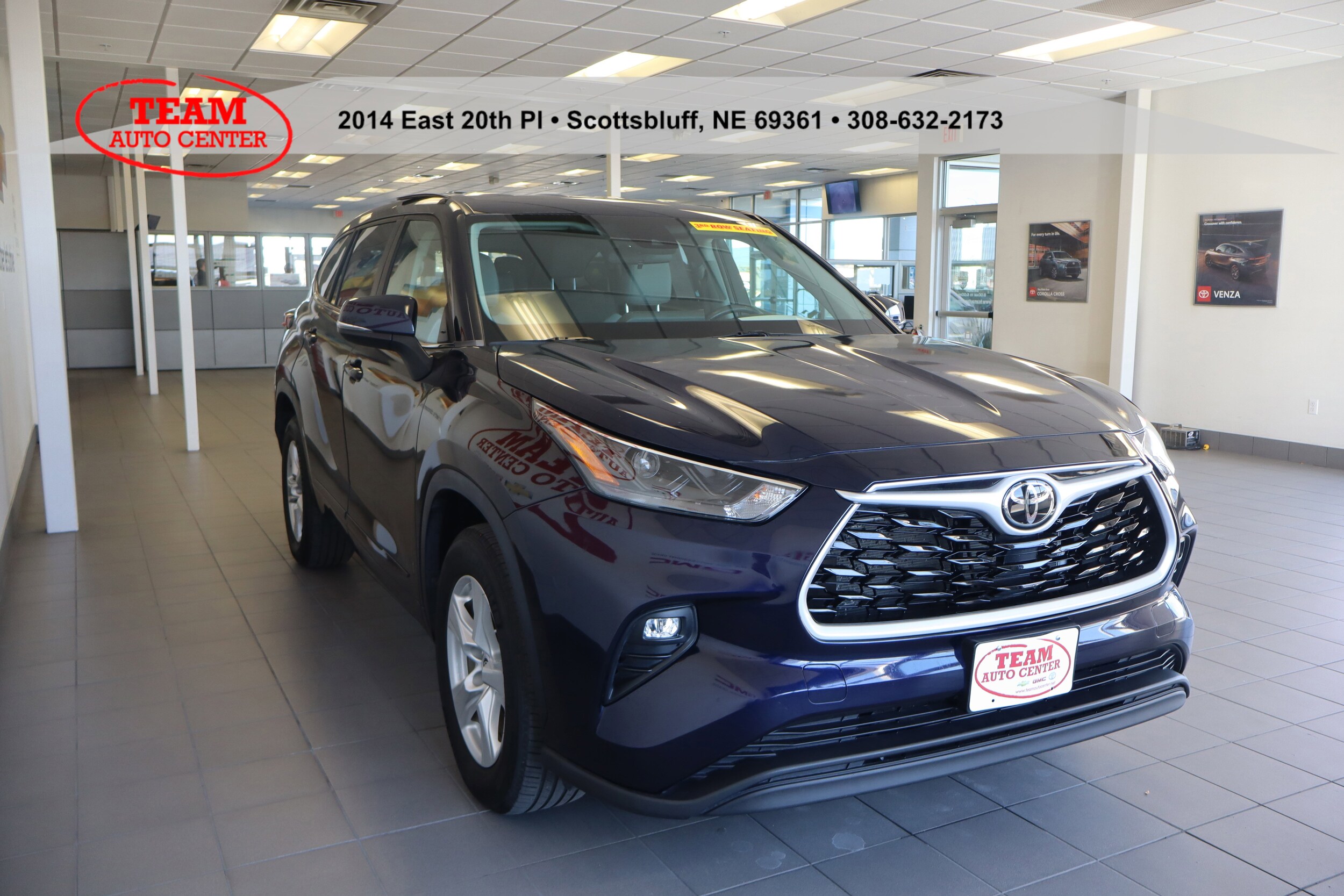 2023 Toyota Highlander Limited Platinum XLE XSE photo 2