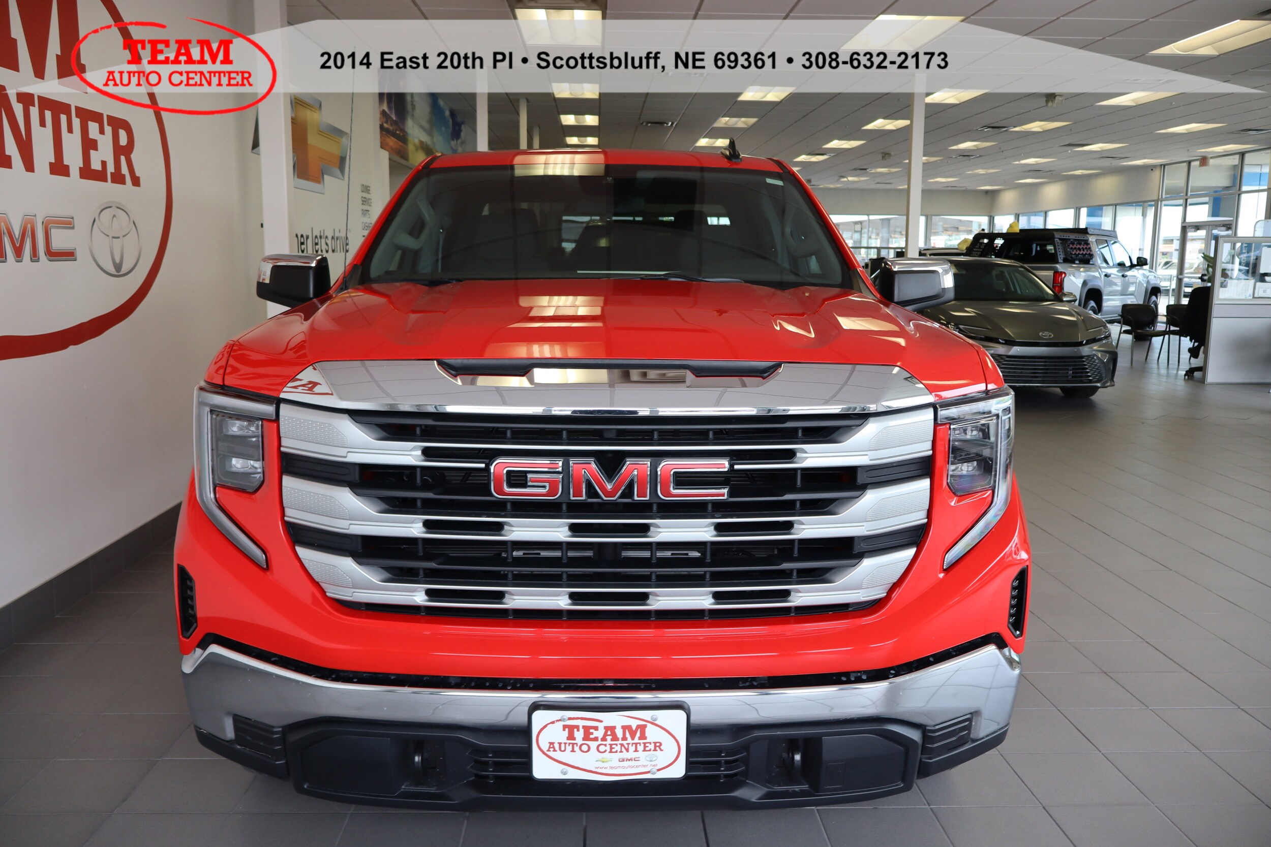 2025 Gmc Sierra 1500 SLE photo 3