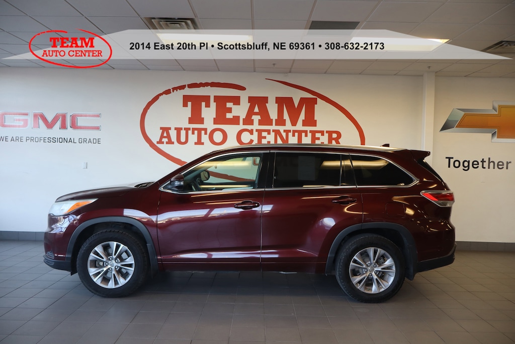Used 2014 Toyota Highlander XLE Sport Utility