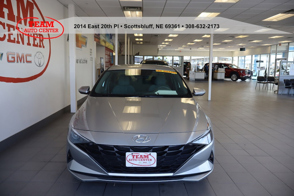 Used 2022 Hyundai Elantra SEL Car