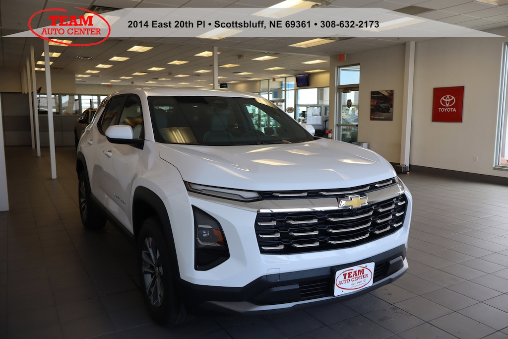 New 2026 Chevrolet Equinox FWD LT SUV
