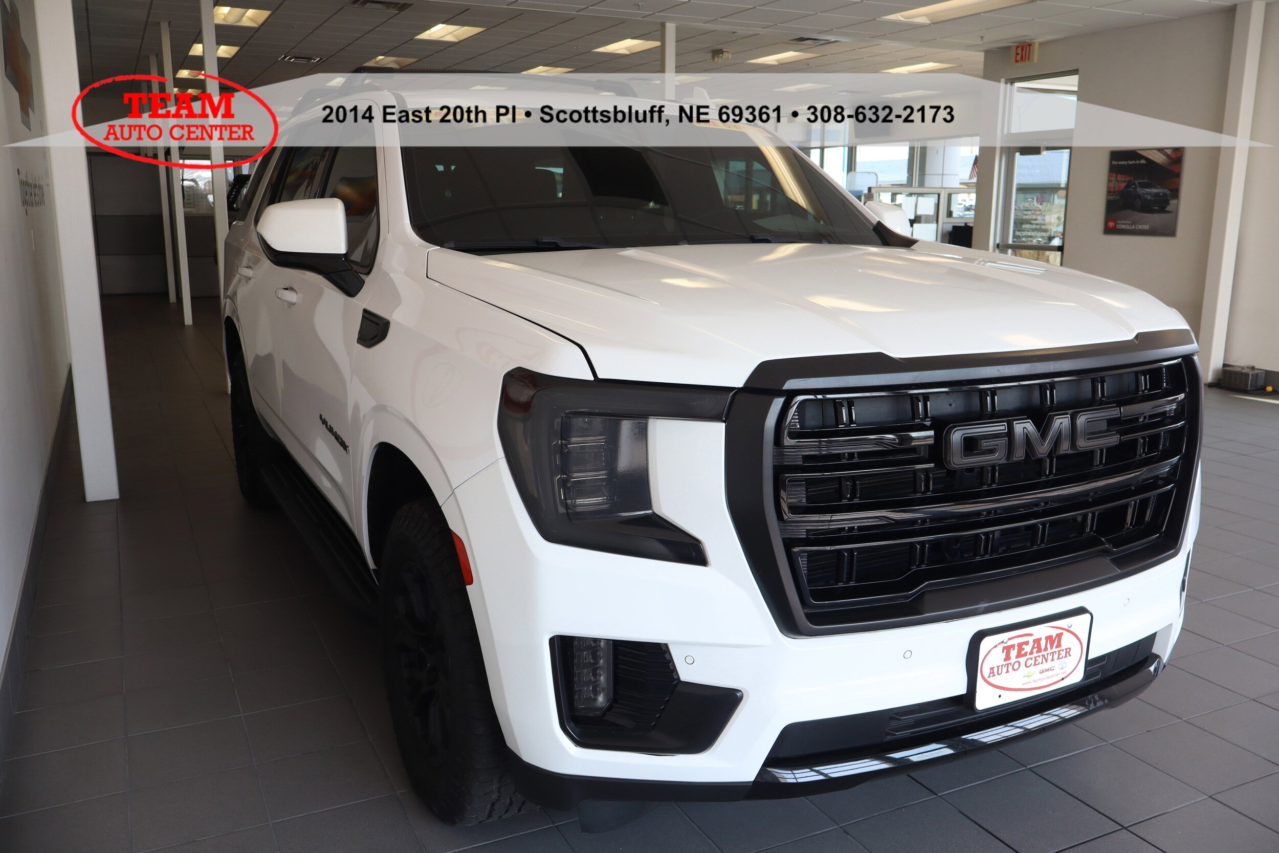 2022 Gmc Yukon SLE photo 4