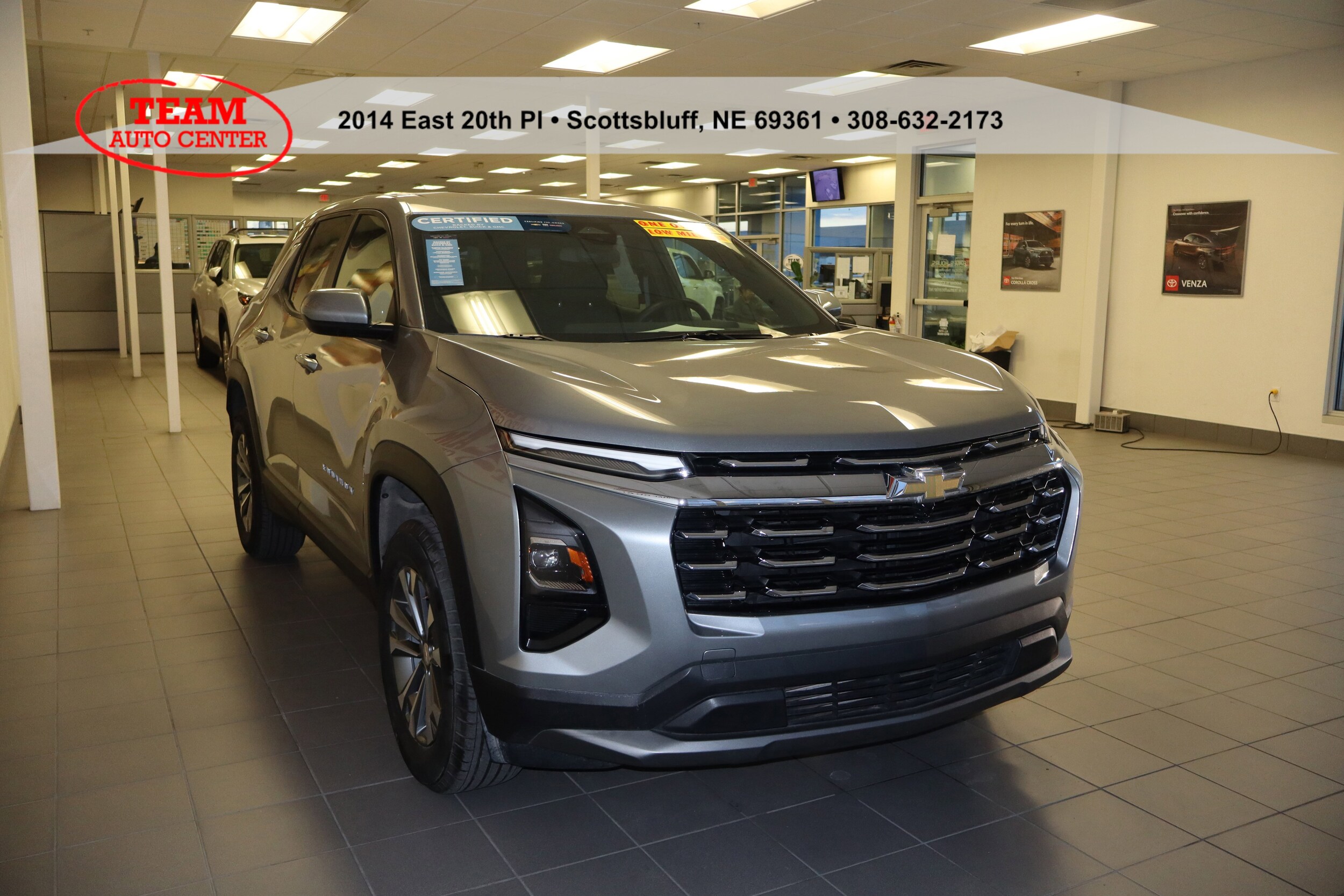 2025 Chevrolet Equinox LT photo 3