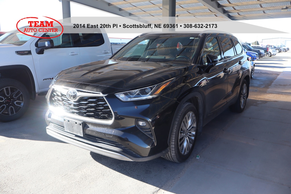Used 2023 Toyota Highlander L Sport Utility
