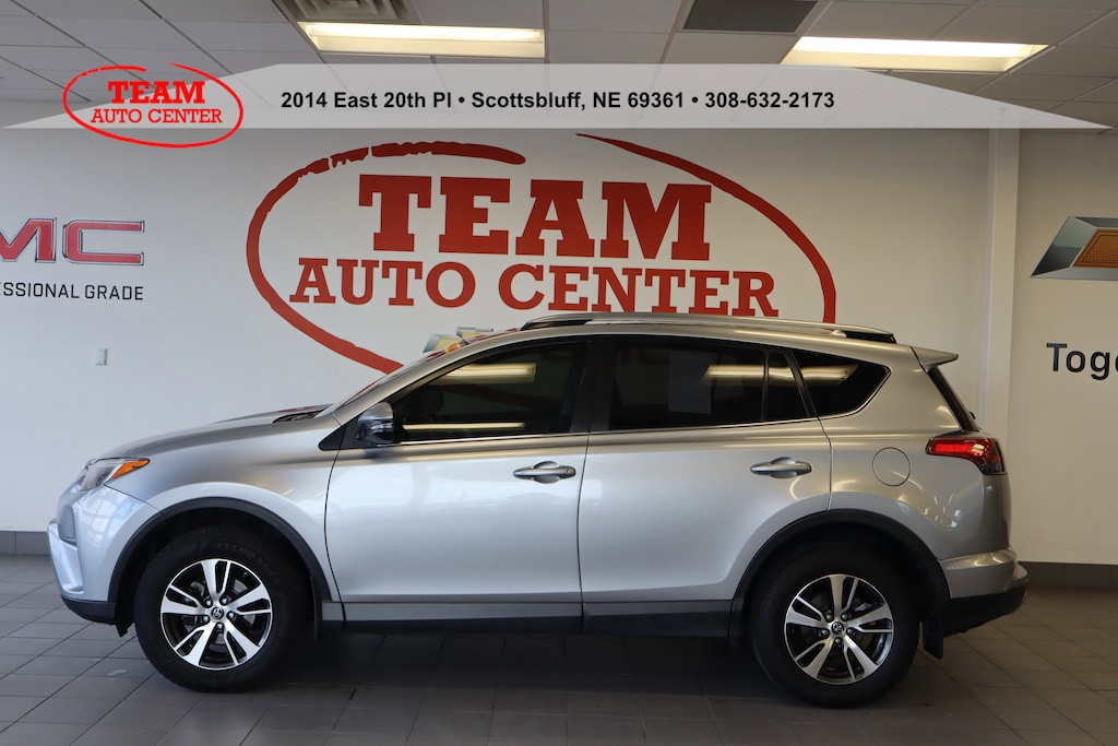 Used 2018 Toyota RAV4 XLE Sport Utility