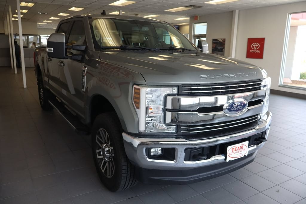 Used 2019 Ford Super Duty F-250 SRW Lariat Crew Cab Pickup