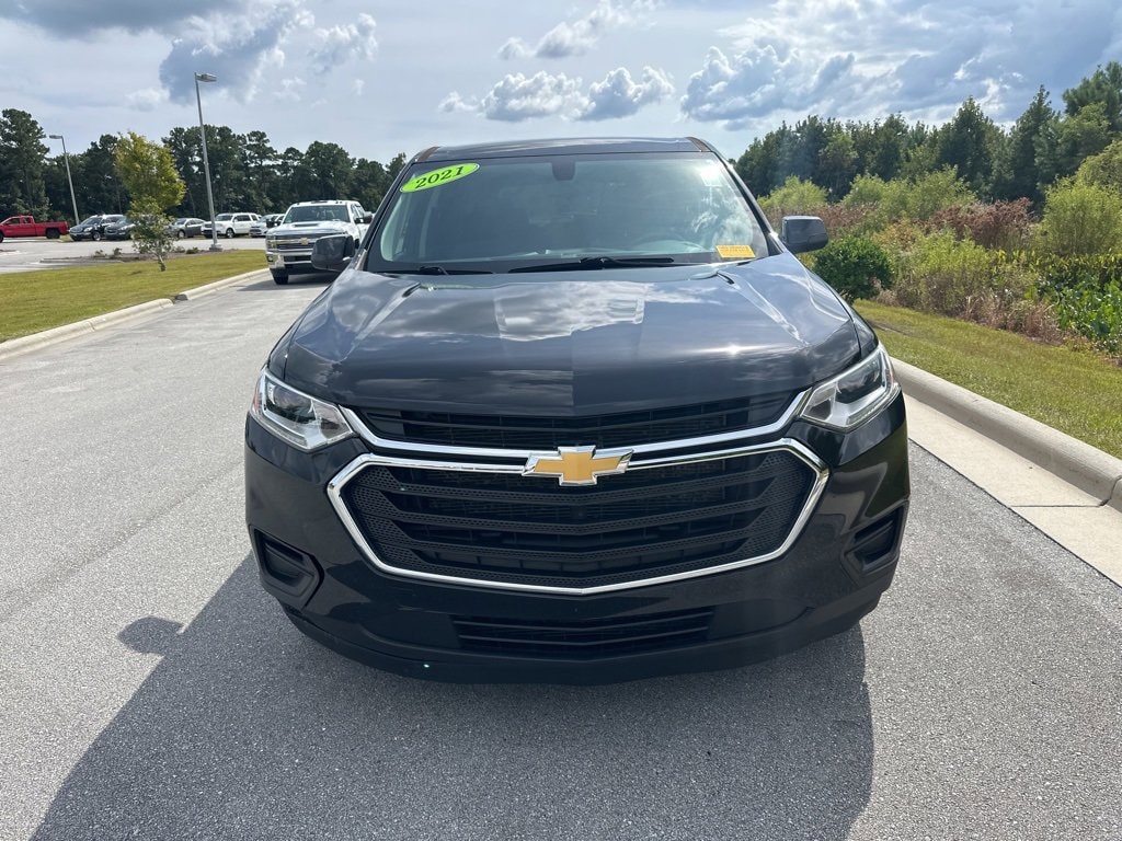 Used 2021 Chevrolet Traverse LS with VIN 1GNERFKW2MJ119143 for sale in Swansboro, NC