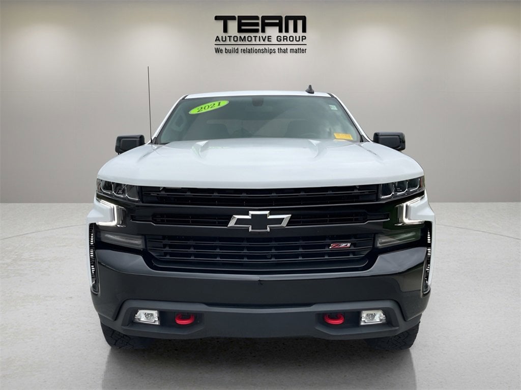 Used 2021 Chevrolet Silverado 1500 LT Trail Boss with VIN 3GCPYFED5MG260207 for sale in Swansboro, NC