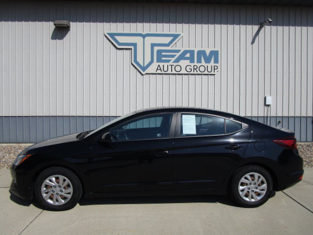 Used 2019 Hyundai Elantra SE Sedan
