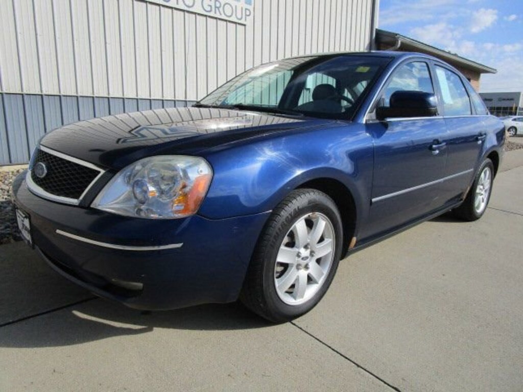 Used 2005 Ford Five Hundred SEL Sedan