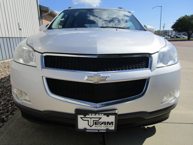 Used 2010 Chevrolet Traverse 1LT with VIN 1GNLRFED9AS107708 for sale in Denison, IA