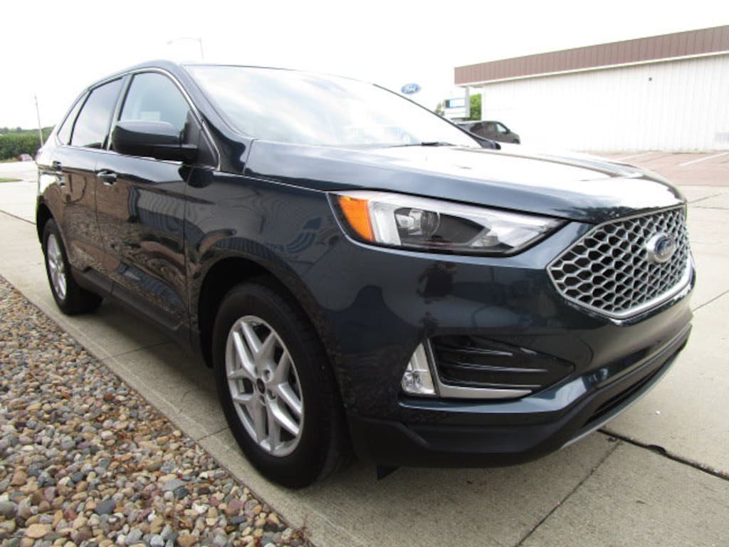 Used 2024 Ford Edge SUV