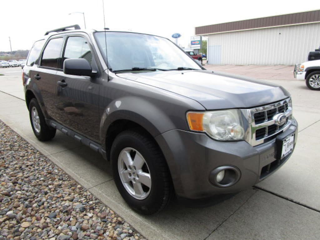 Used 2010 Ford Escape XLT SUV