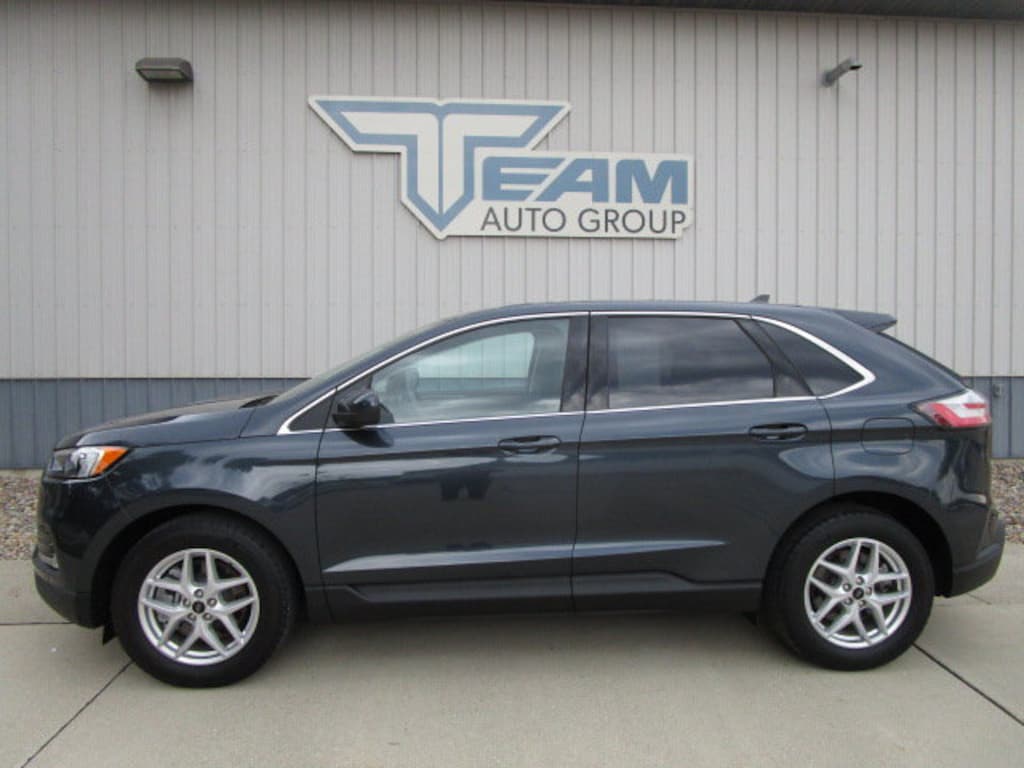 Used 2024 Ford Edge SUV