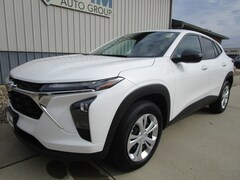 2025 Chevrolet Trax LS SUV