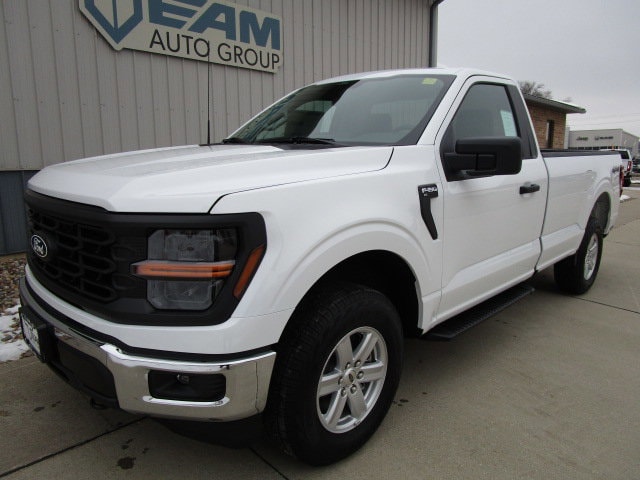 2025 Ford F-150 XL's photo